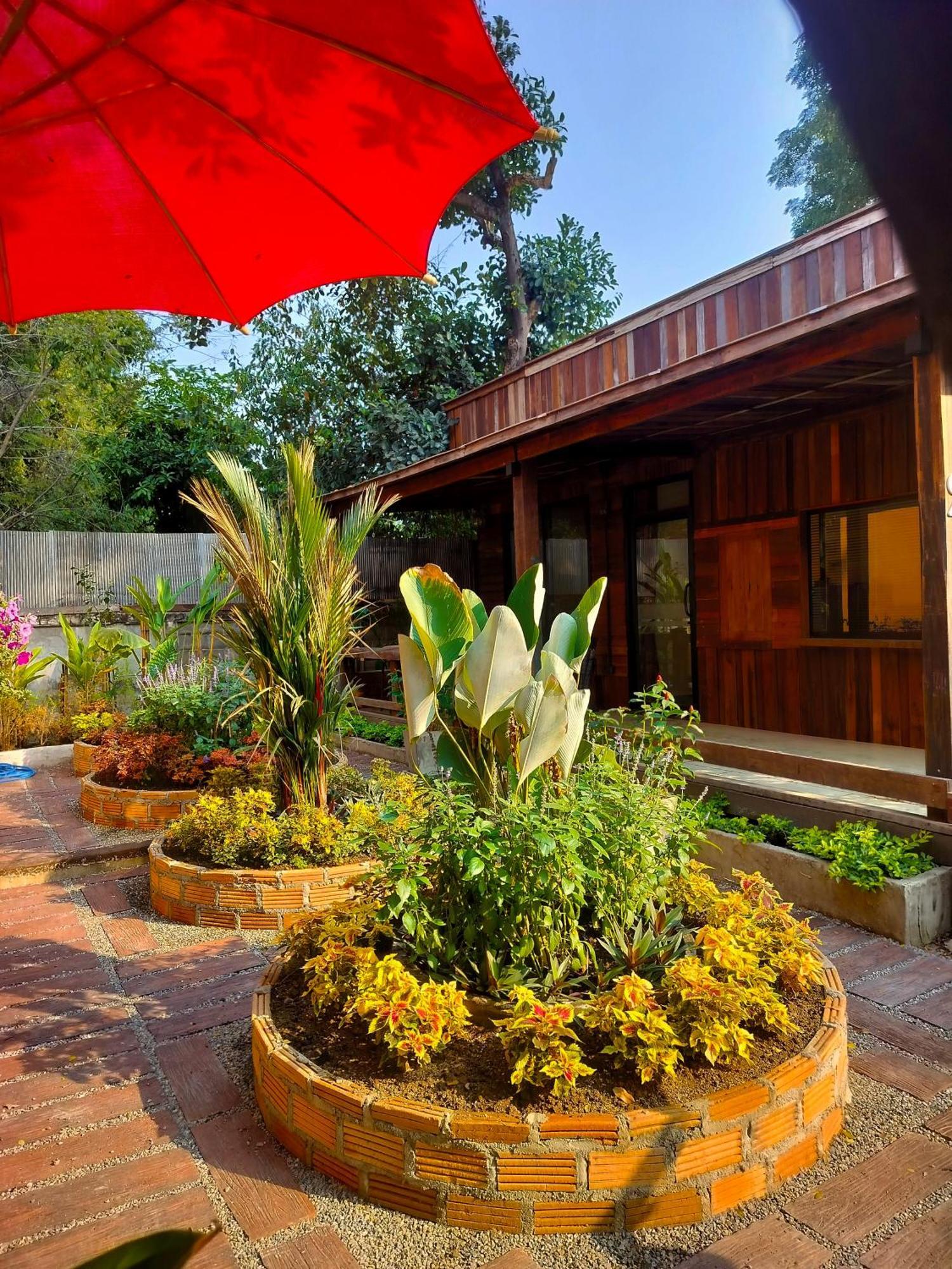 Oldy De Garden Aparthotel Chiang Mai Eksteriør bilde